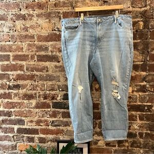 Old Navy Light Blue Relaxed Jeans Distressed